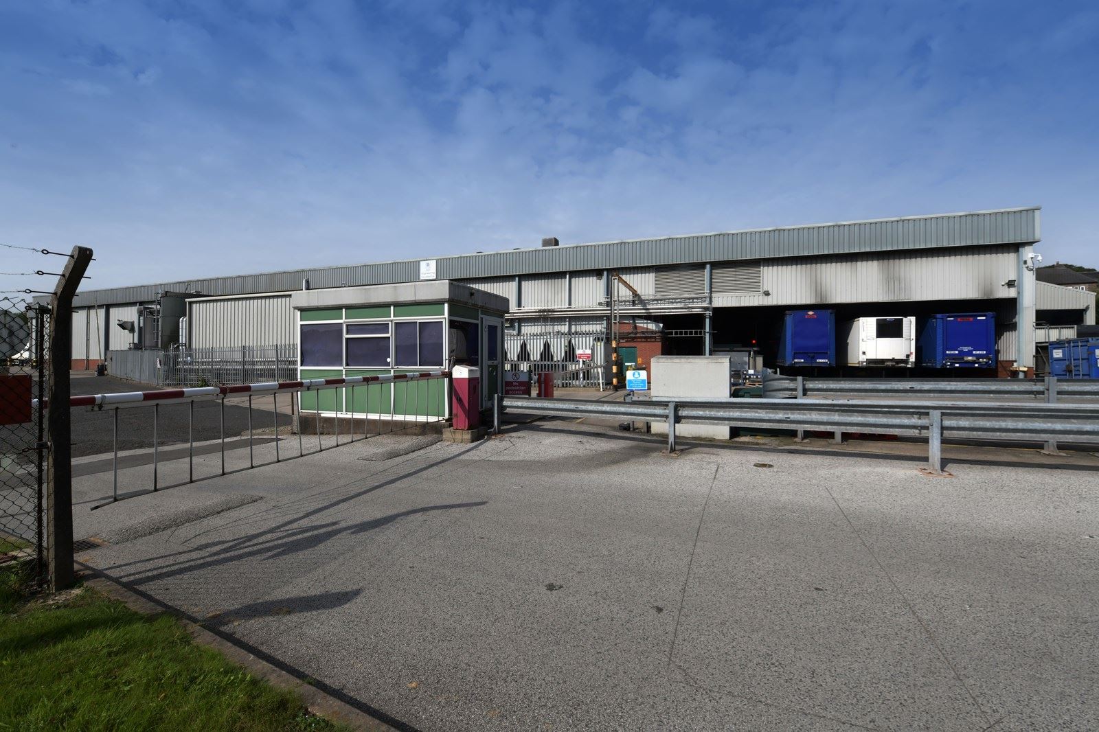 Commercial Properties To Let Modern office interior ready for commercial tenants.