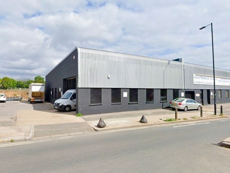 Commercial Property in Oldham unit